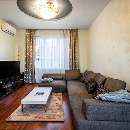 Glitter ~2-bdr Flat By National Palace Of Culture Apartmán *