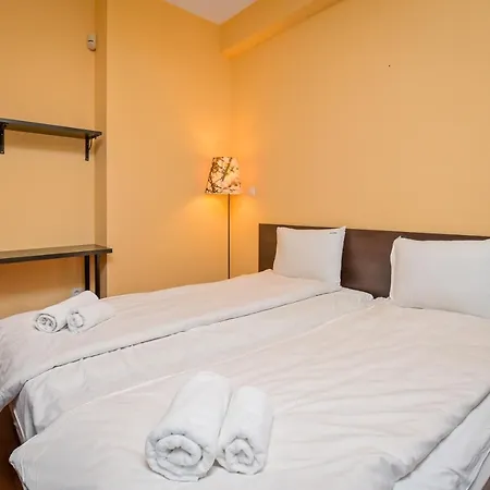 Glitter ~2-bdr Flat By National Palace Of Culture Apartment